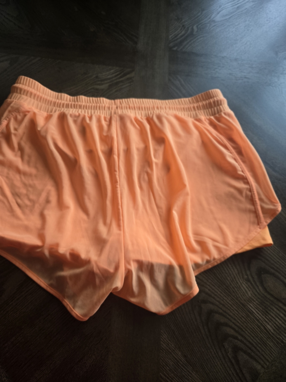 Alo Yoga Ambience Short in orange sz LARGE - Picture 6 of 6